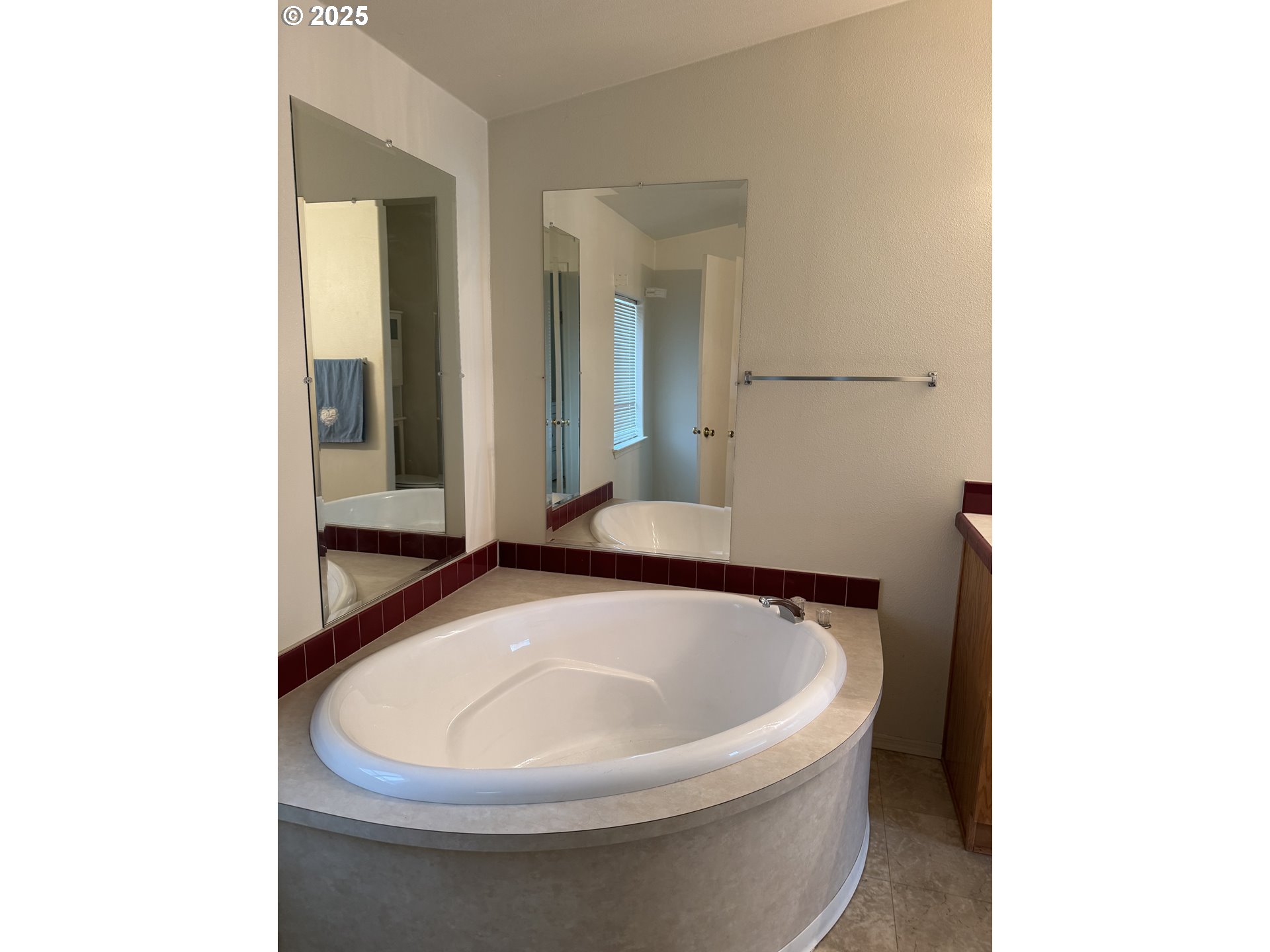 145 River Road Junction City, OR 97448 - Photo 35 of 35 a bathroom with a bathtub and a sink