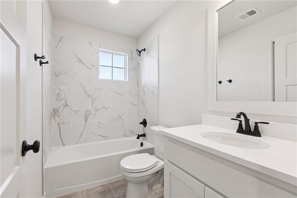 16354 Spring Valley Street Gardner, KS 66030 - Photo 33 of 50