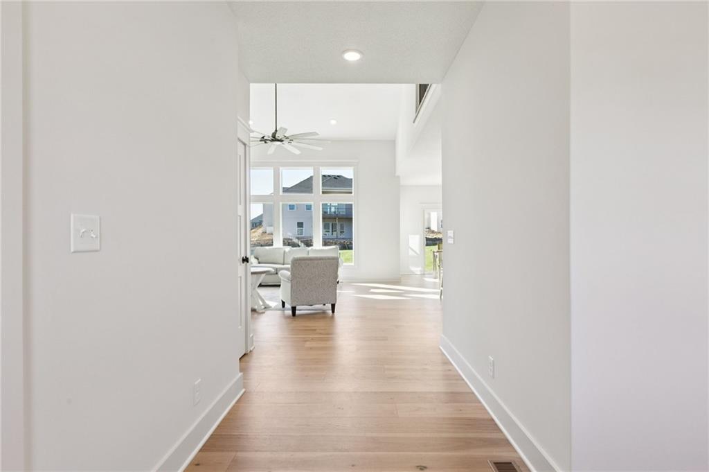 16354 Spring Valley Street Gardner, KS 66030 - Photo 5 of 50