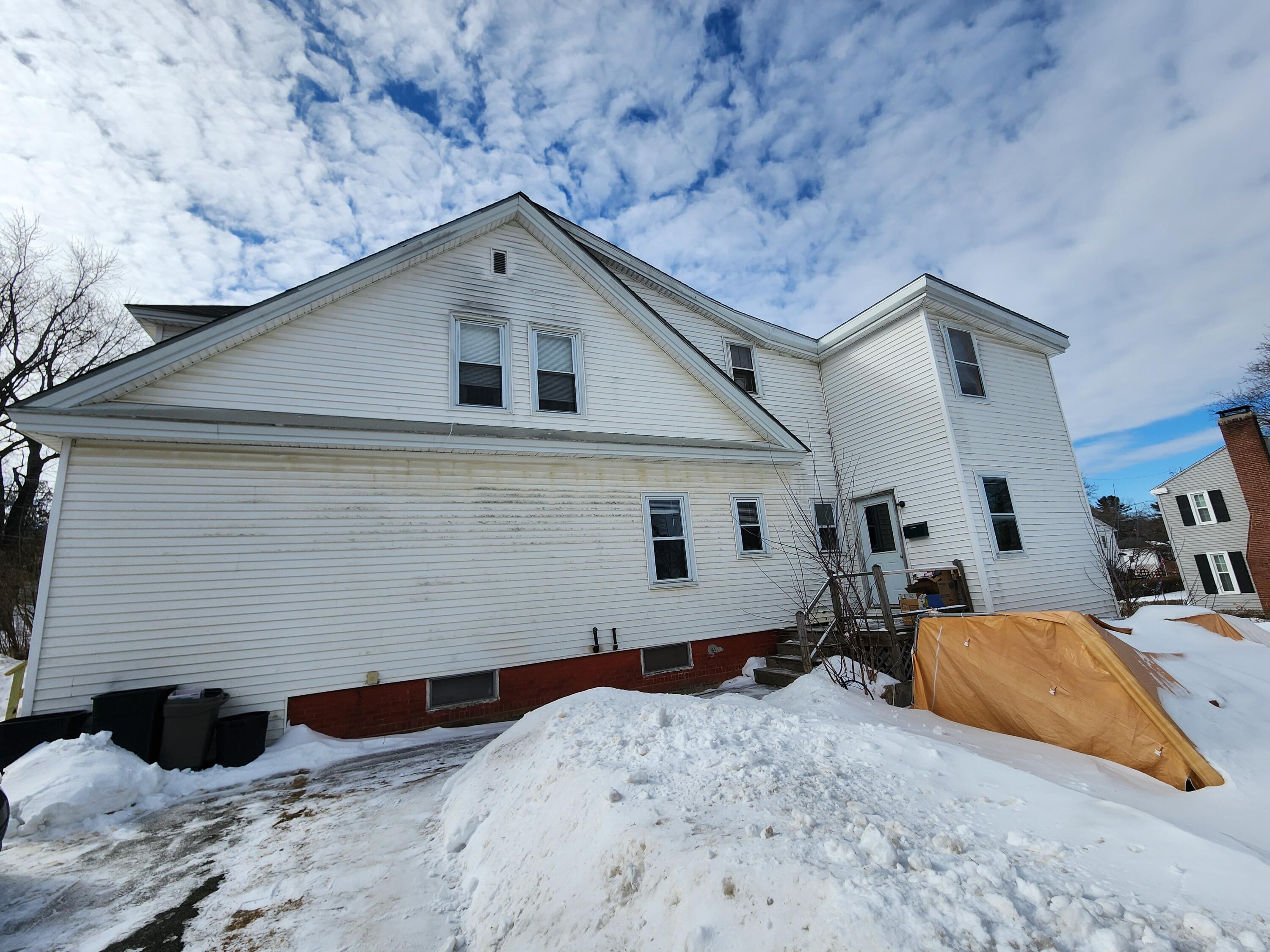 63 Summer Street Waterville, ME 04901 - Photo 4 of 26 Exterior Right Side