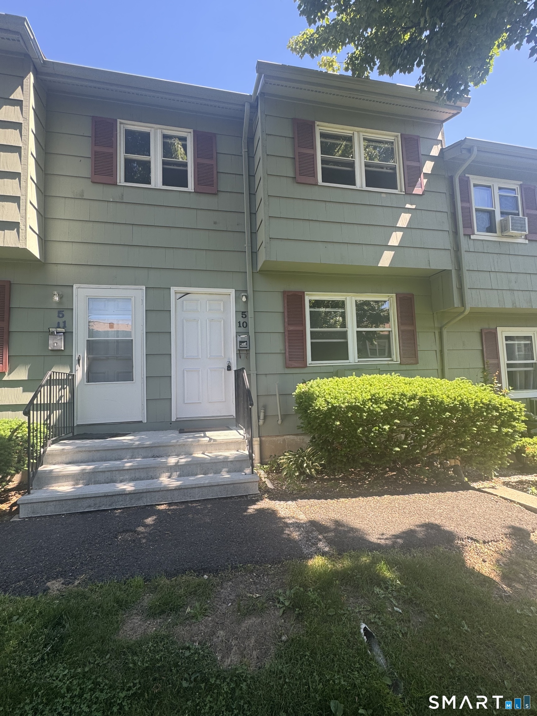5 Ridge Road, Unit 10 Naugatuck, CT 06770 - Photo 3 of 15