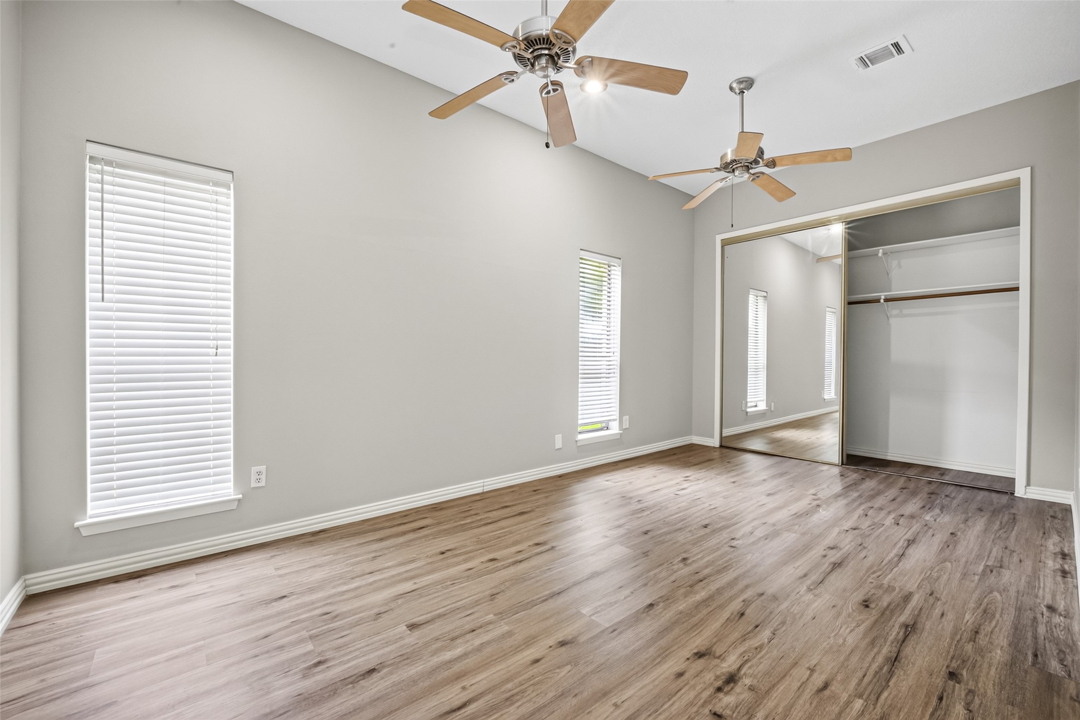 6122 Sanford Road Houston, TX 77096 - Photo 25 of 49