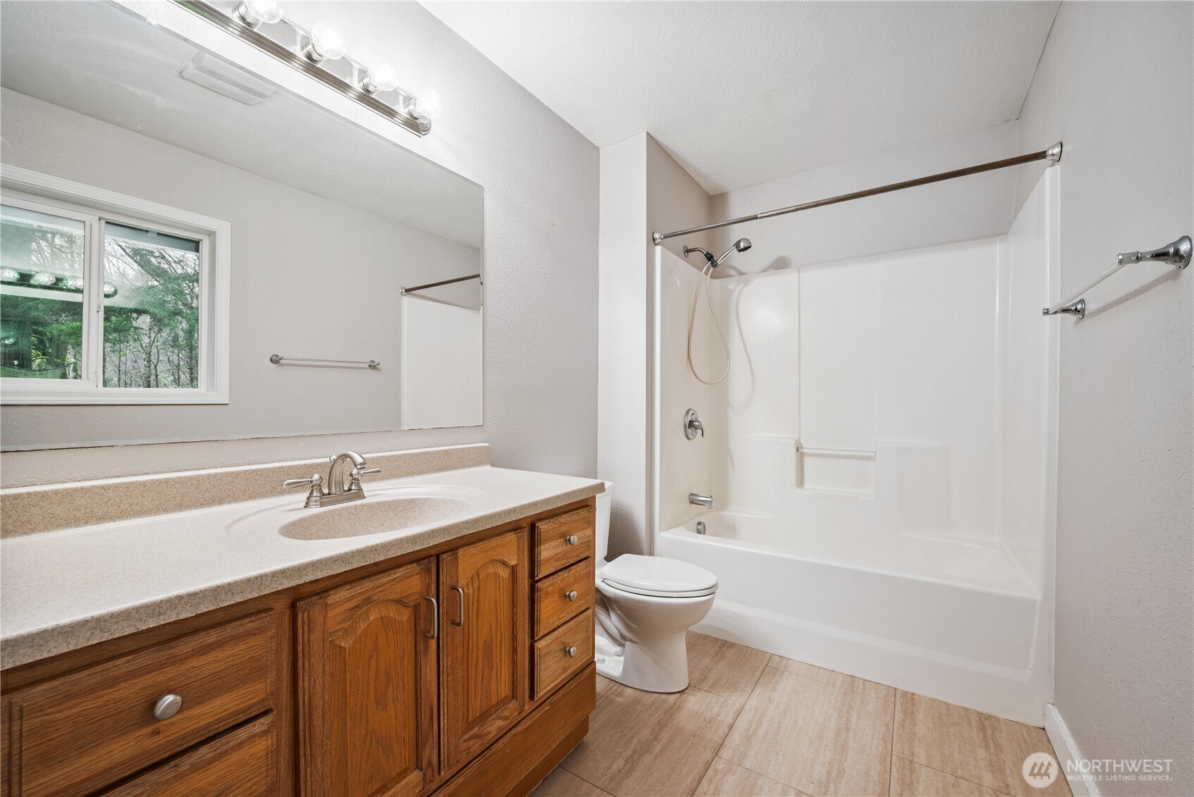 123 Haryu Road Longview, WA 98632 - Photo 14 of 36