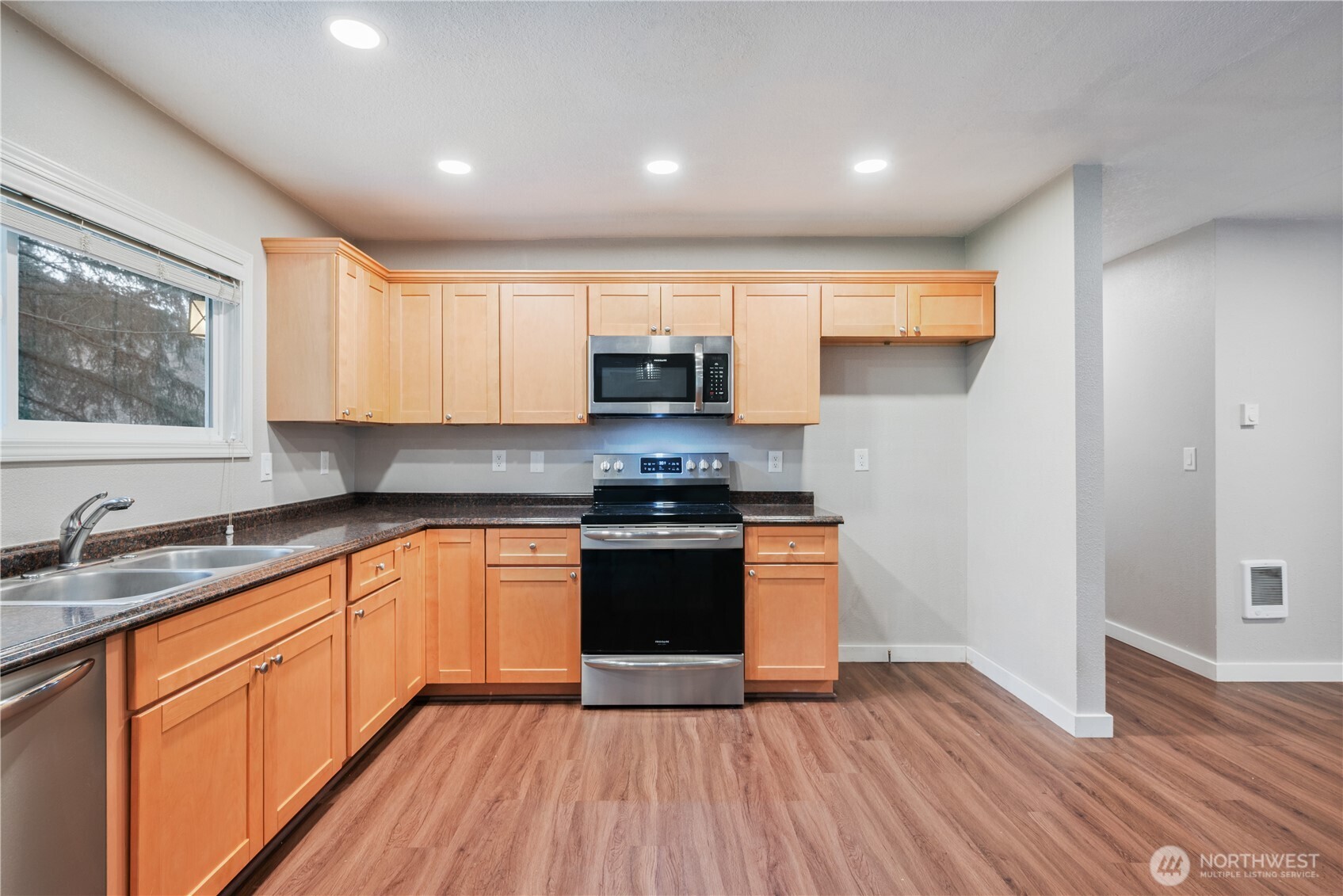 123 Haryu Road Longview, WA 98632 - Photo 10 of 36