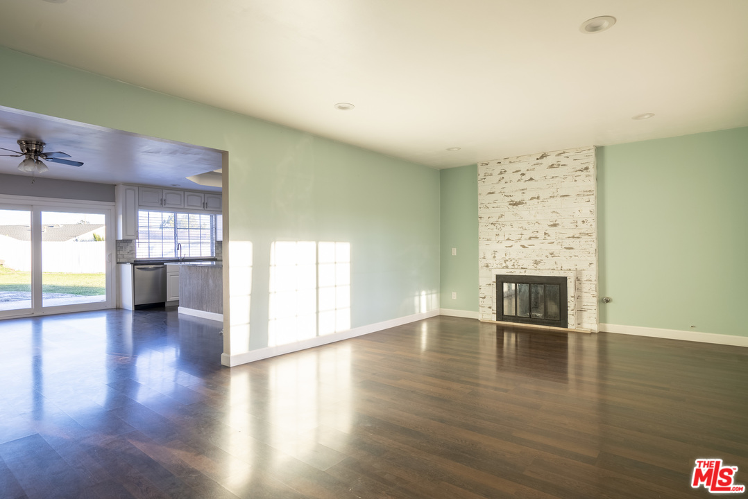 10360 Kenyon Court Riverside, CA 92505 - Photo 10 of 26