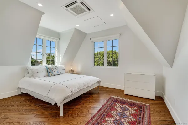 $20,000 | 7135 Olivetas Avenue, La Jolla, CA 92037