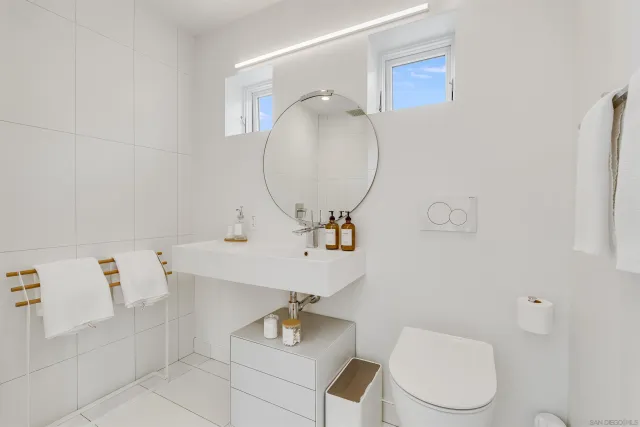 $20,000 | 7135 Olivetas Avenue, La Jolla, CA 92037