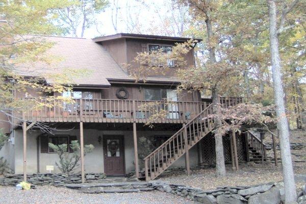1049 Canterbury Road Bushkill, PA 18324 - Photo 1 of 1 Main Photo