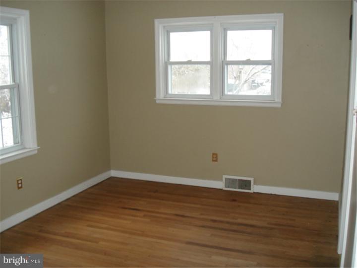204 Wellington Road Shillington, PA 19607 - Photo 4 of 13 Gallery Image 4