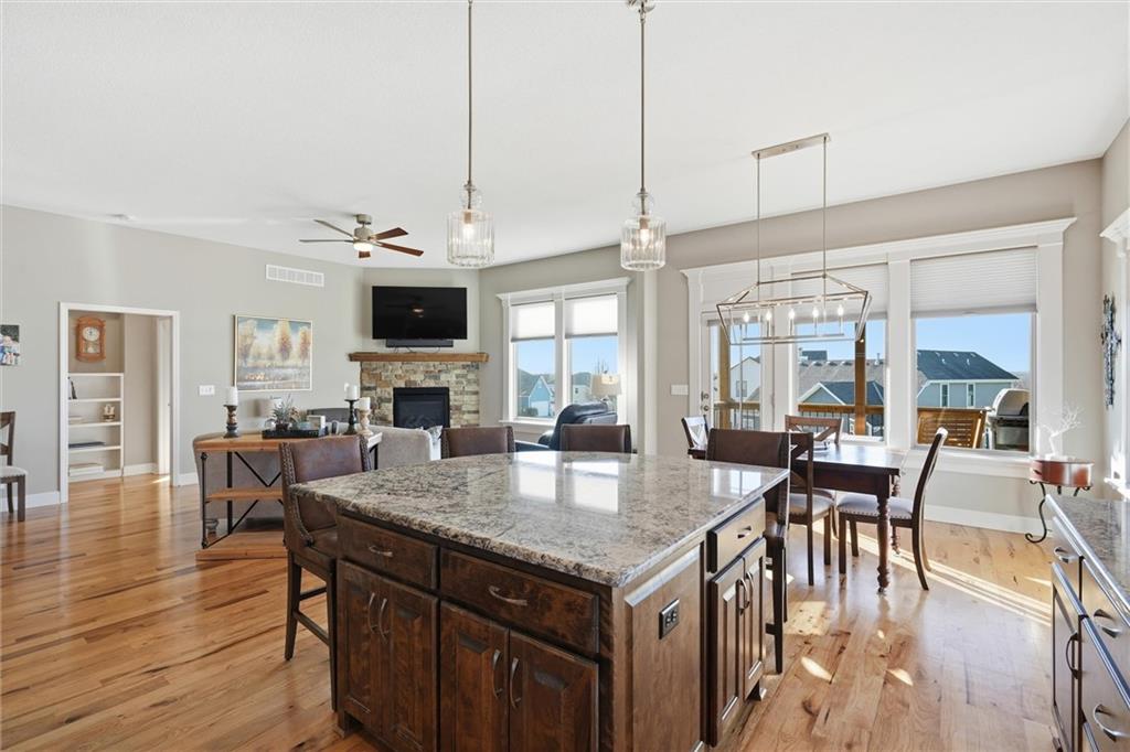 804 South Washington Street Raymore, MO 64083 - Photo 11 of 48