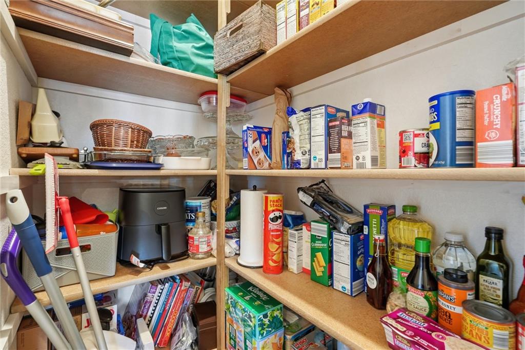 804 South Washington Street Raymore, MO 64083 - Photo 15 of 48