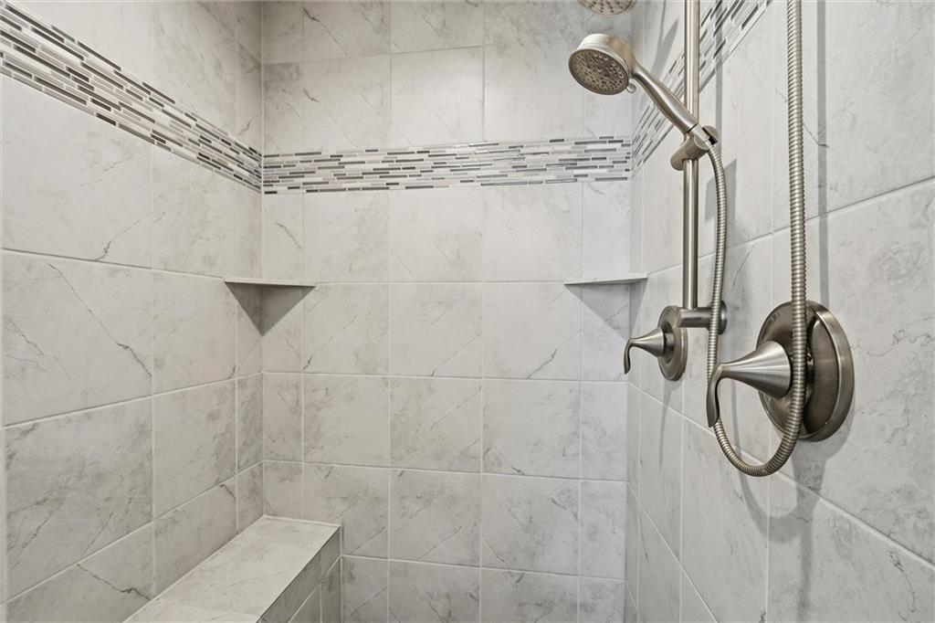 804 South Washington Street Raymore, MO 64083 - Photo 22 of 48