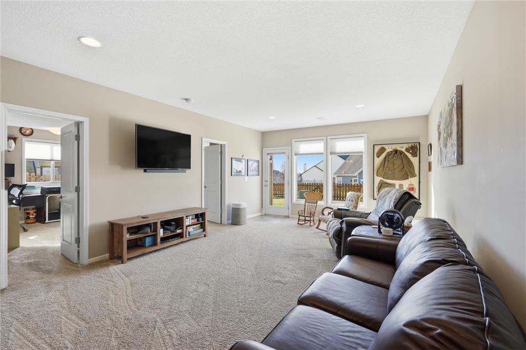 804 South Washington Street Raymore, MO 64083 - Photo 29 of 48