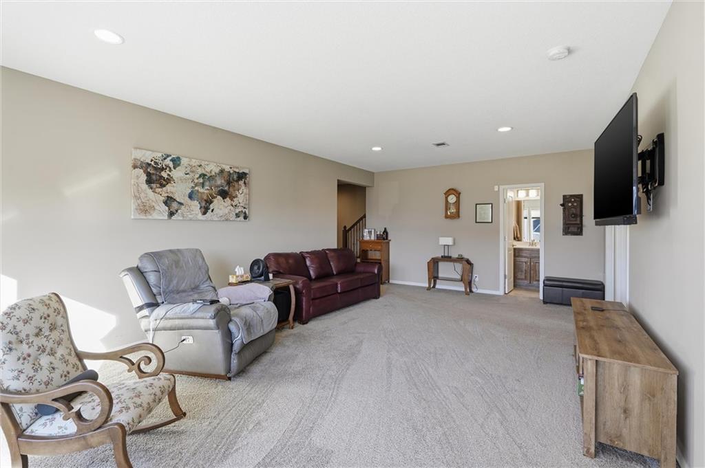 804 South Washington Street Raymore, MO 64083 - Photo 31 of 48