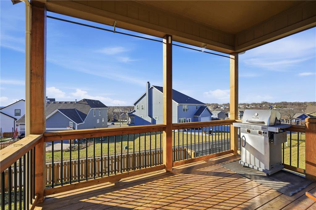 804 South Washington Street Raymore, MO 64083 - Photo 35 of 48