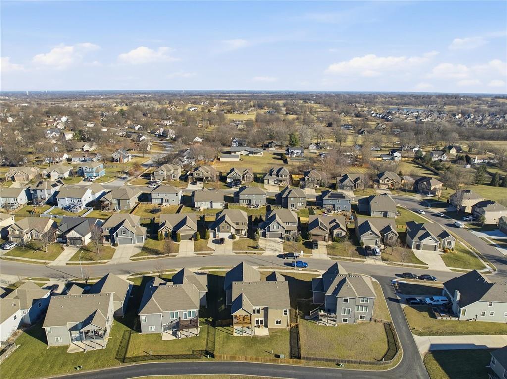 804 South Washington Street Raymore, MO 64083 - Photo 40 of 48