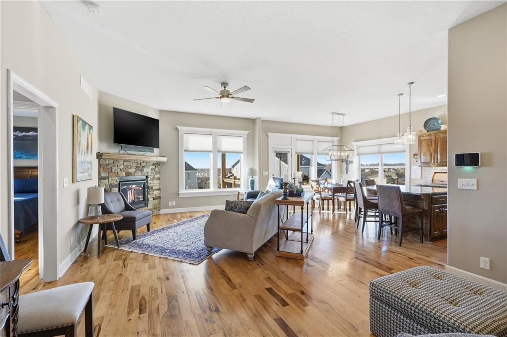 804 South Washington Street Raymore, MO 64083 - Photo 4 of 48