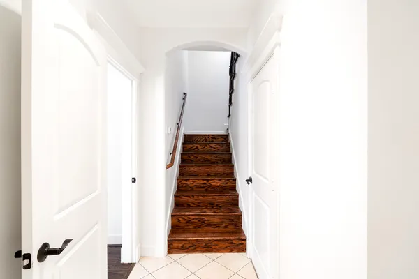 $445,000 | 612 West 27th Street, Houston, TX 77008