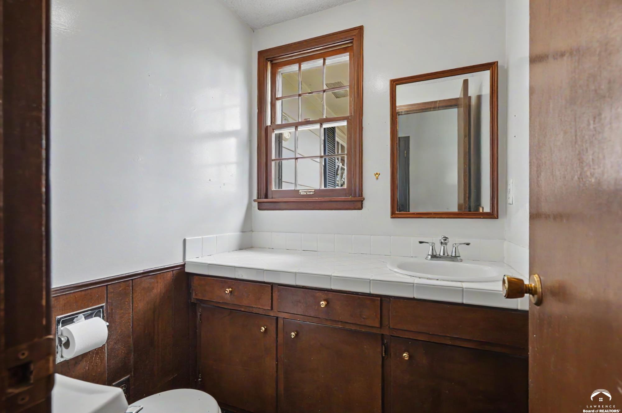 2909 Topeka Lane Lawrence, KS 66047 - Photo 16 of 38