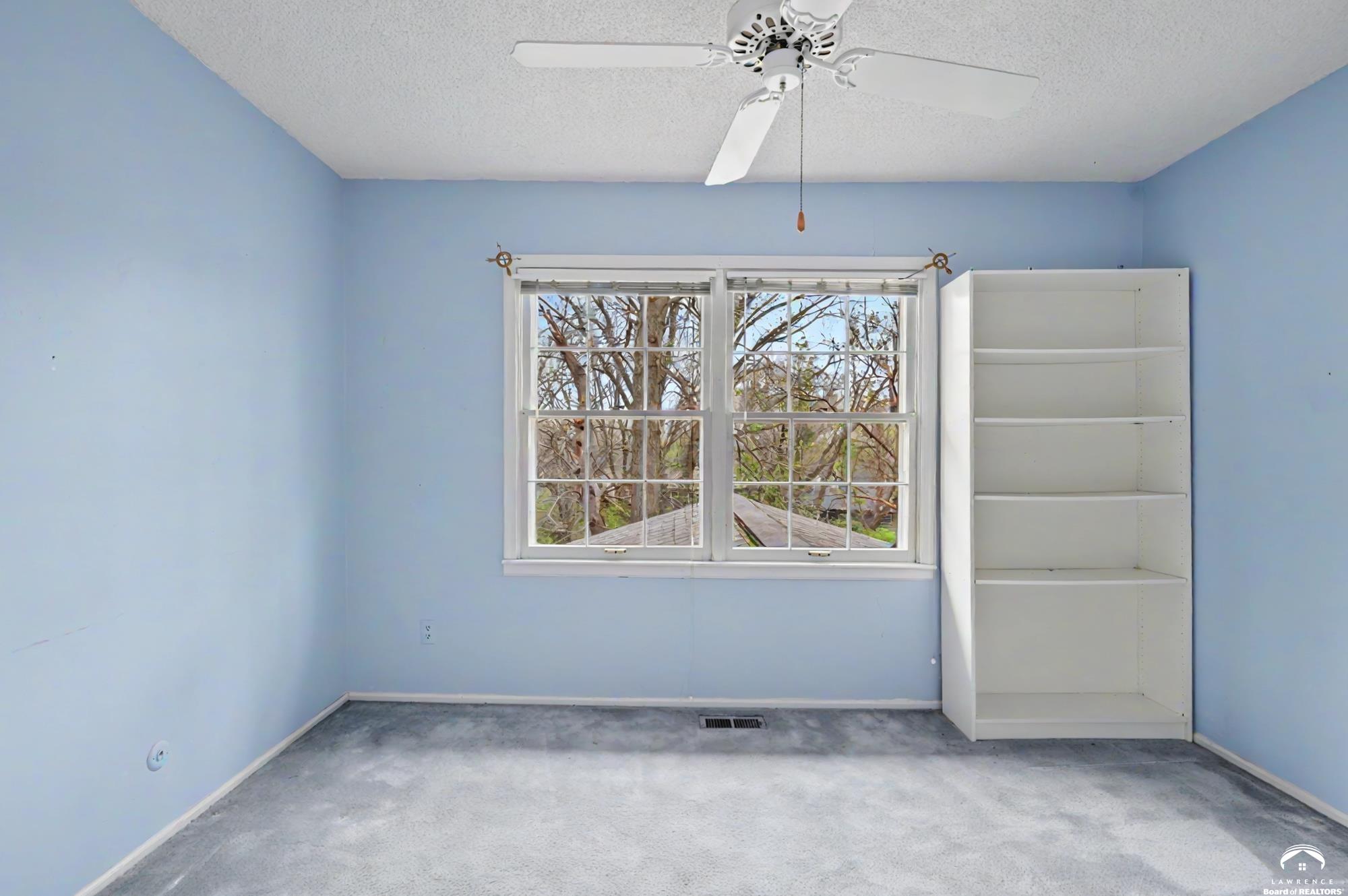 2909 Topeka Lane Lawrence, KS 66047 - Photo 17 of 38