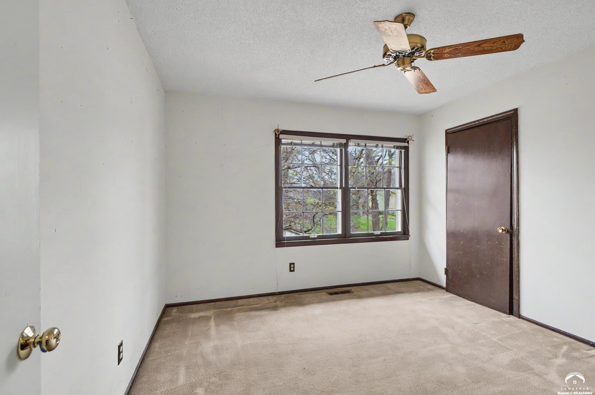 2909 Topeka Lane Lawrence, KS 66047 - Photo 20 of 38