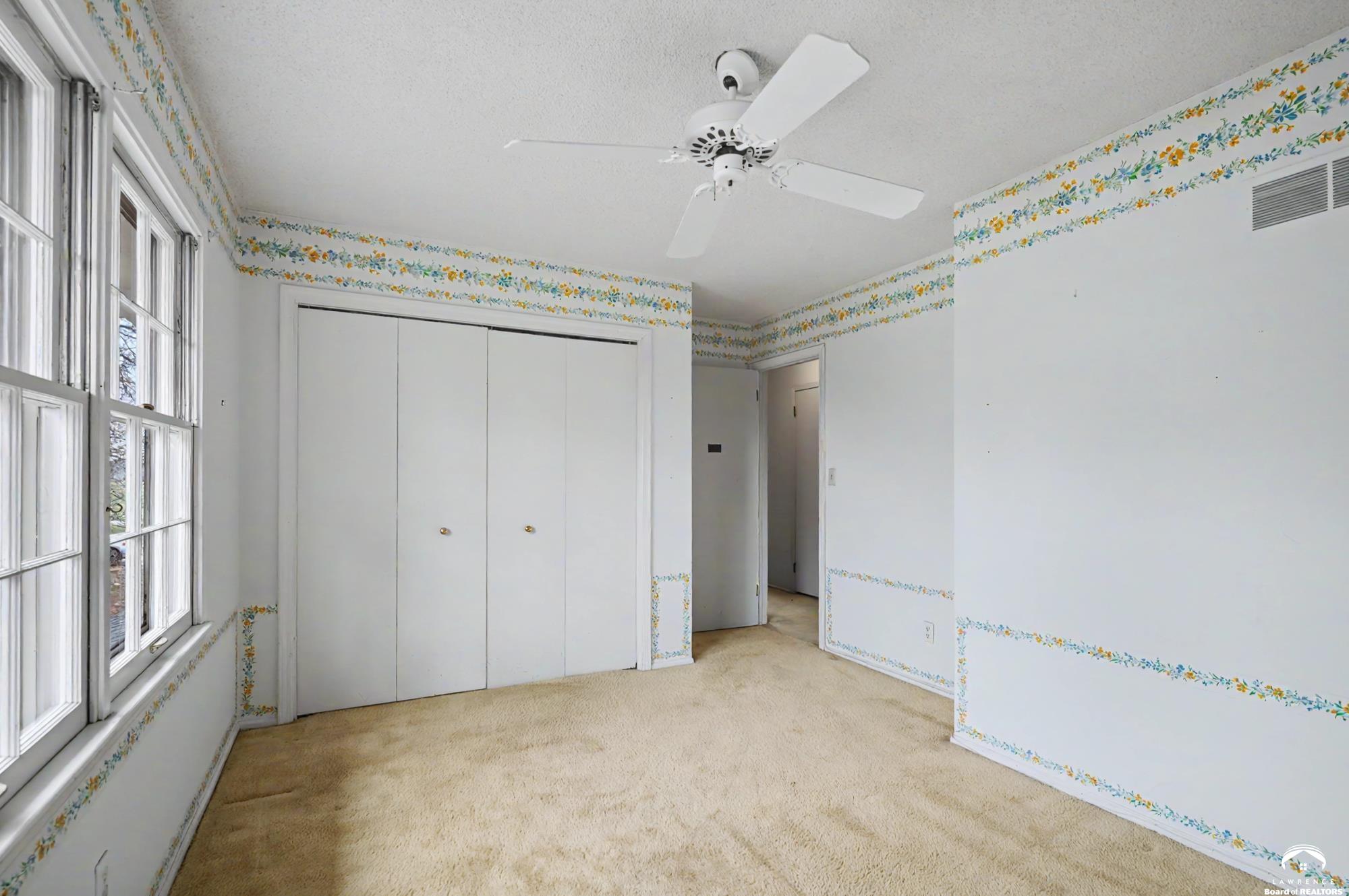 2909 Topeka Lane Lawrence, KS 66047 - Photo 23 of 38