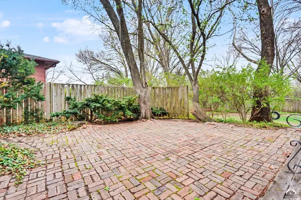 $295,000 | 2909 Topeka Lane, Lawrence, KS 66047