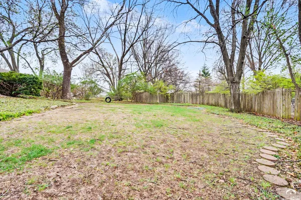 $295,000 | 2909 Topeka Lane, Lawrence, KS 66047