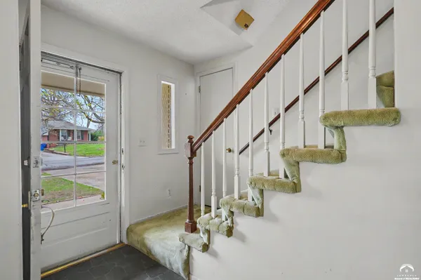 $295,000 | 2909 Topeka Lane, Lawrence, KS 66047