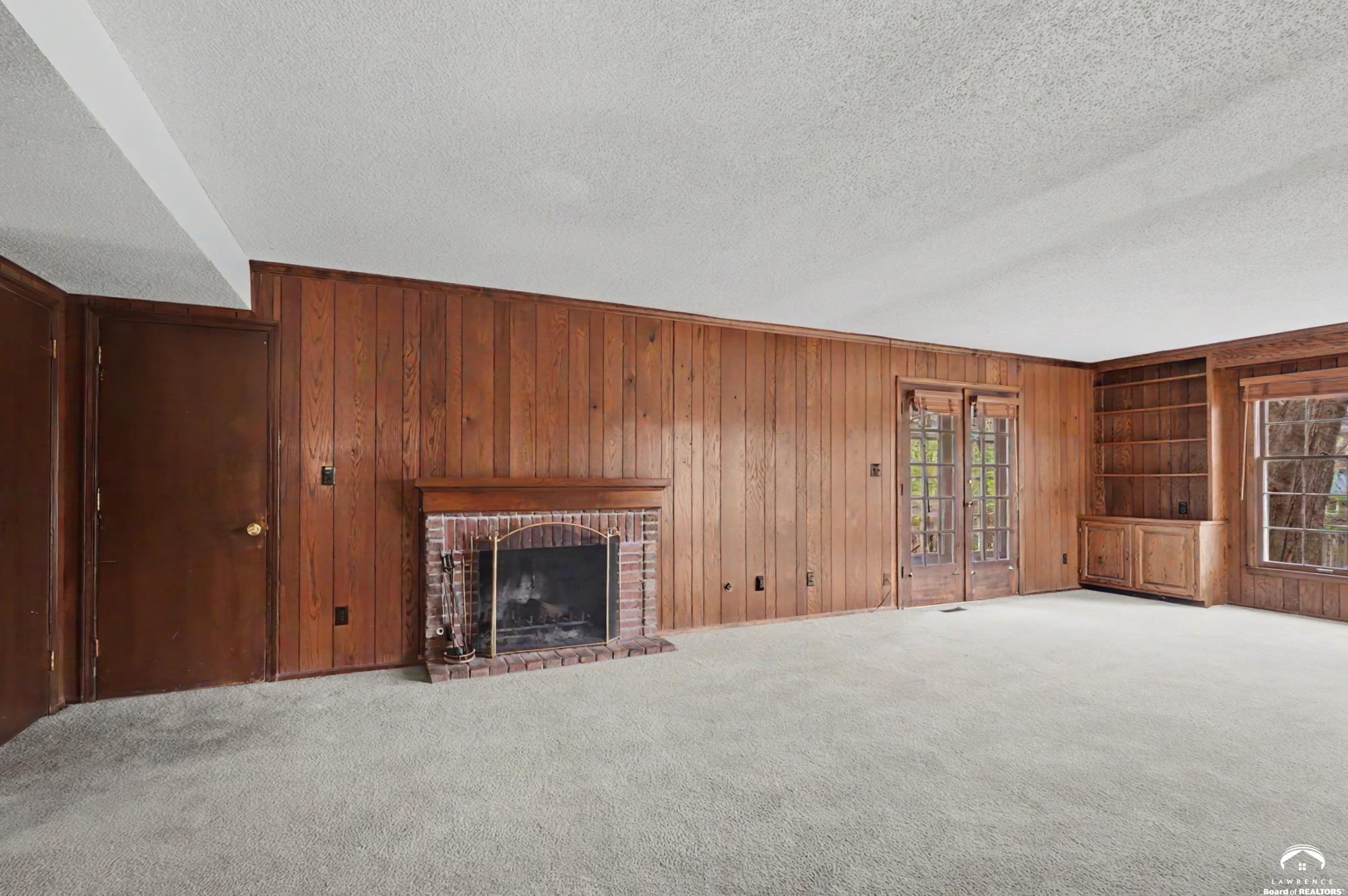2909 Topeka Lane Lawrence, KS 66047 - Photo 8 of 38