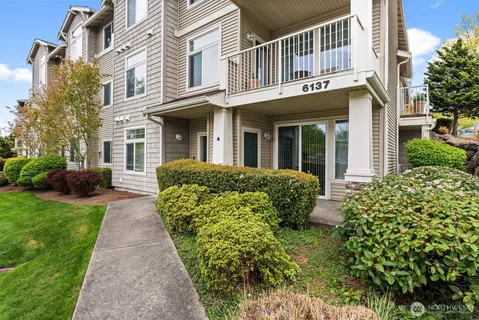$400,000 | 6137 Hazel Loop Southeast, Unit A8, Auburn, WA 98092