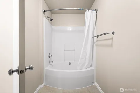 $400,000 | 6137 Hazel Loop Southeast, Unit A8, Auburn, WA 98092