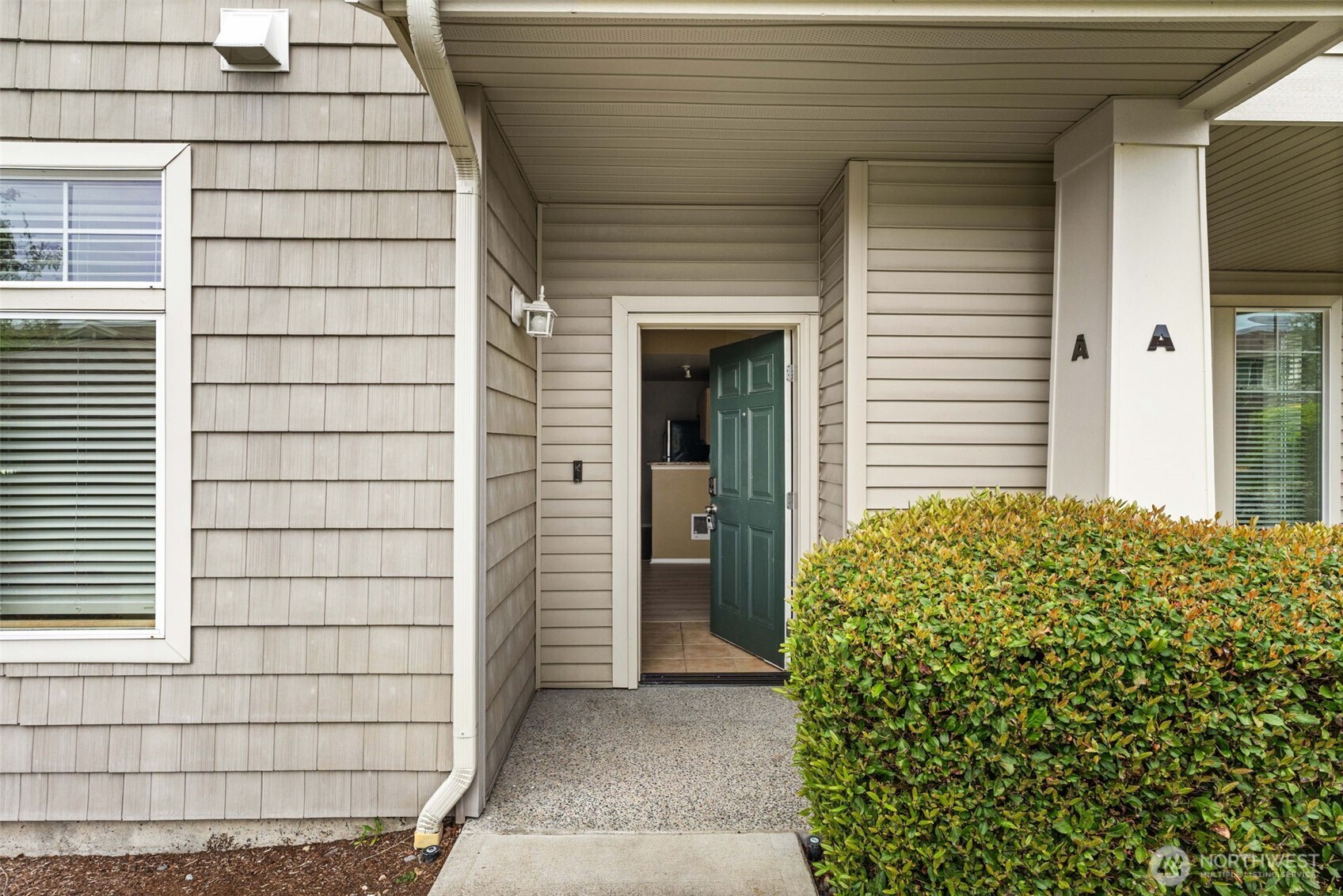 6137 Hazel Loop Southeast, Unit A8 Auburn, WA 98092 - Photo 28 of 40 a view of entryway of a house