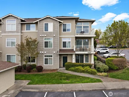 $400,000 | 6137 Hazel Loop Southeast, Unit A8, Auburn, WA 98092