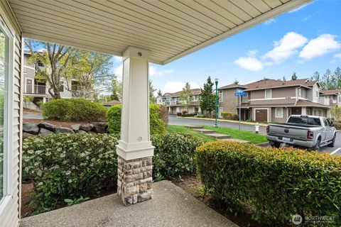 $400,000 | 6137 Hazel Loop Southeast, Unit A8, Auburn, WA 98092