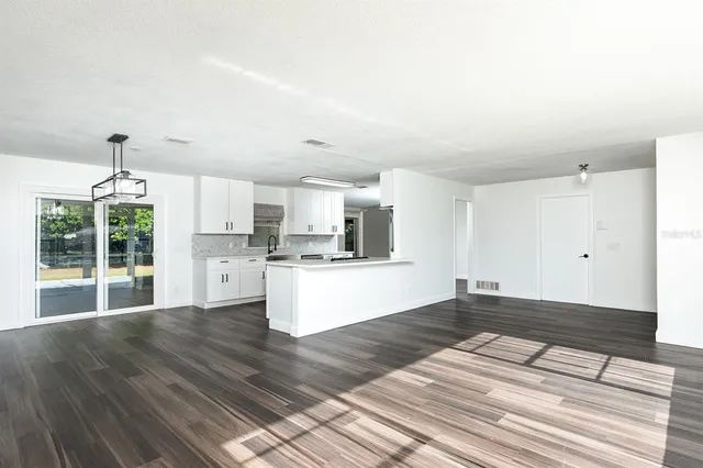 $3,000 | 3413 Bowman Drive, Winter Park, FL 32792