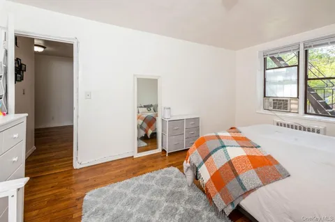 $159,000 | 678 Warburton Avenue, Unit 5J, Yonkers, NY 10701