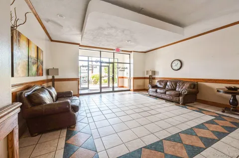 $159,000 | 678 Warburton Avenue, Unit 5J, Yonkers, NY 10701