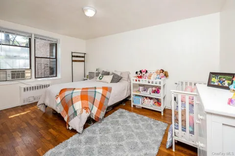 $159,000 | 678 Warburton Avenue, Unit 5J, Yonkers, NY 10701