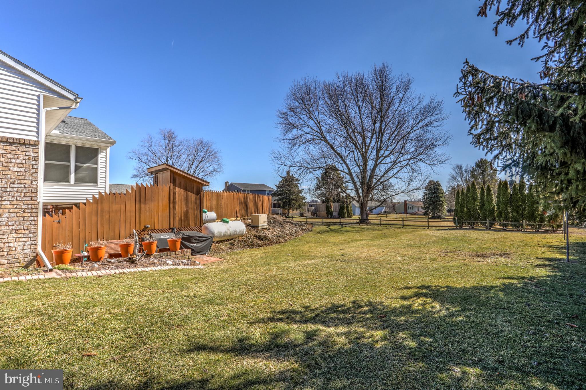 2363 Sunnyside Road Manheim, PA 17545 - Photo 16 of 39