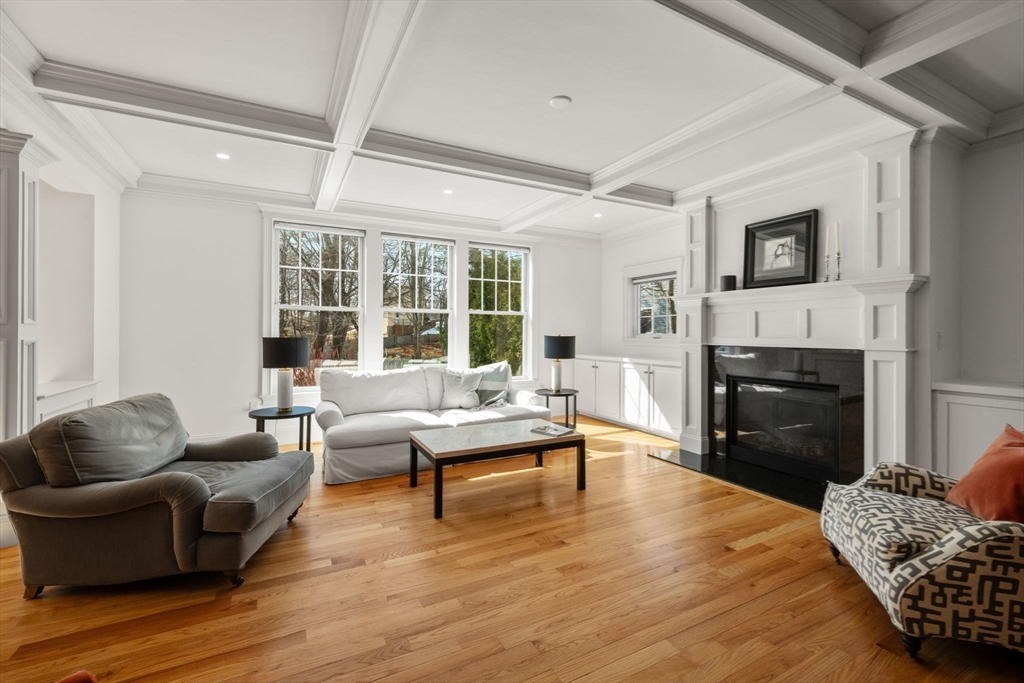 8 Lake Street Lexington, MA 02421 - Photo 10 of 33 Gallery Image 10