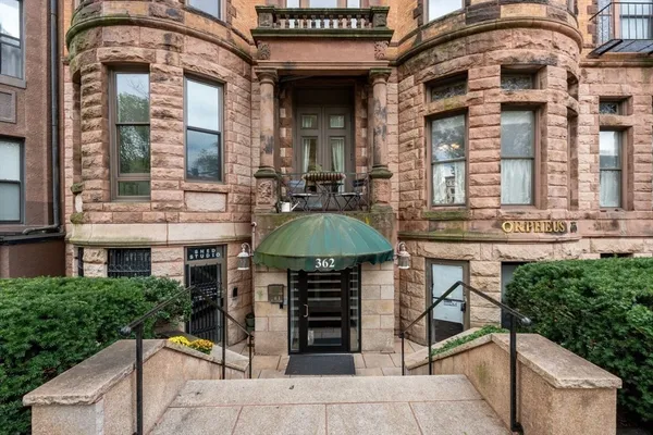 $3,250 | 362 Commonwealth Avenue, Unit 6D, Boston, MA 02115