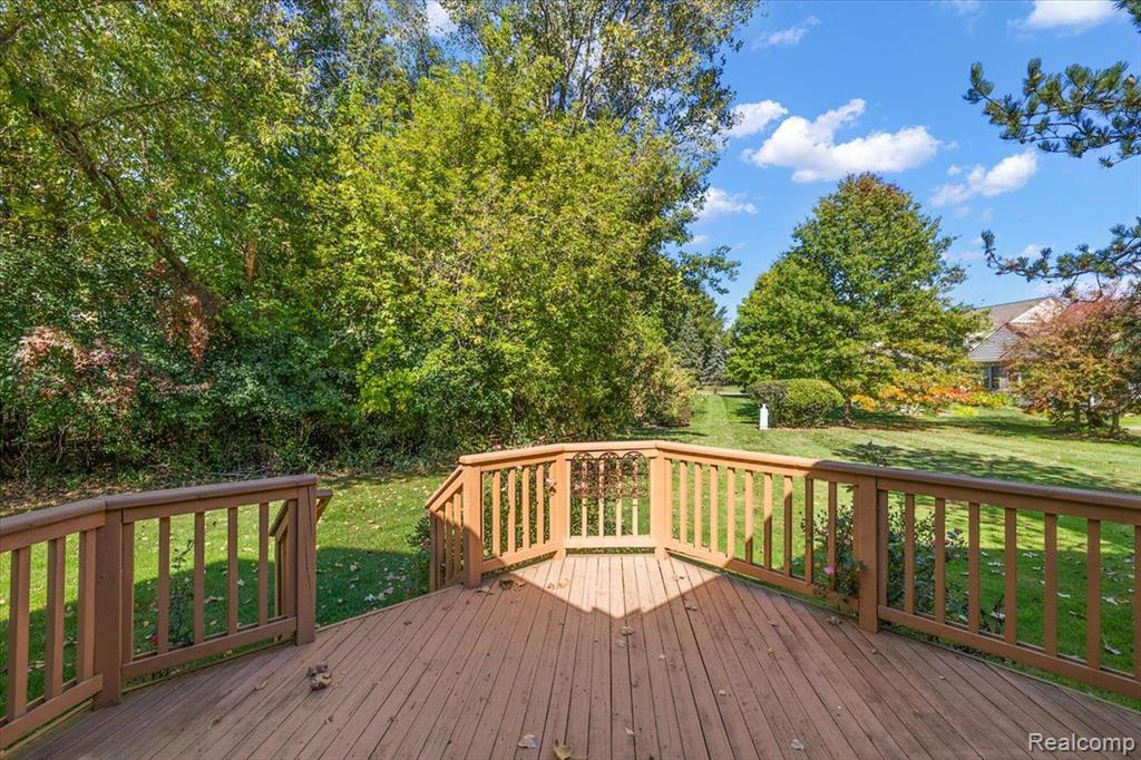 833 Garnet Court Rochester, MI 48306 - Photo 11 of 50