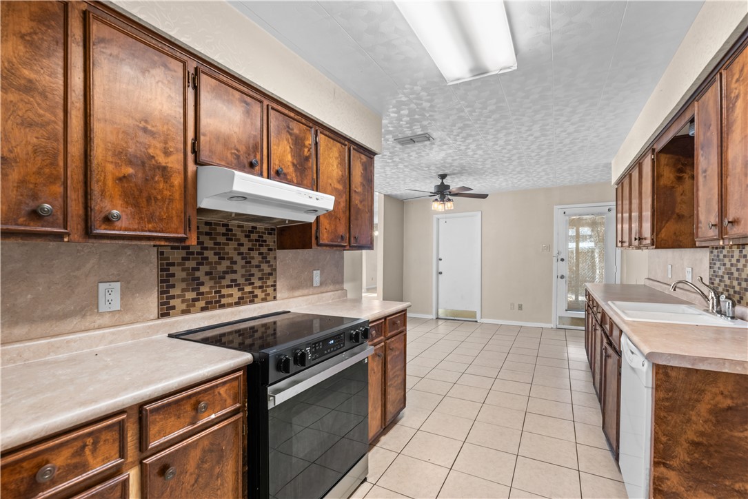 7210 Candy Ridge Road Corpus Christi, TX 78413 - Photo 9 of 22