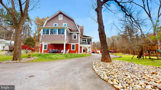 $2,500,000 | 901 Crum Creek Road, Springfield, PA 19064