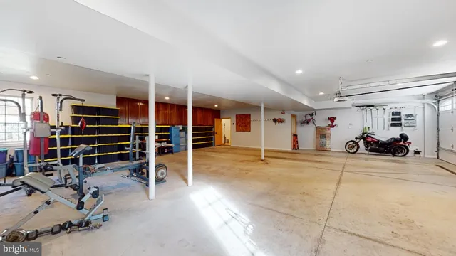 $2,500,000 | 901 Crum Creek Road, Springfield, PA 19064