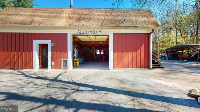 $2,500,000 | 901 Crum Creek Road, Springfield, PA 19064