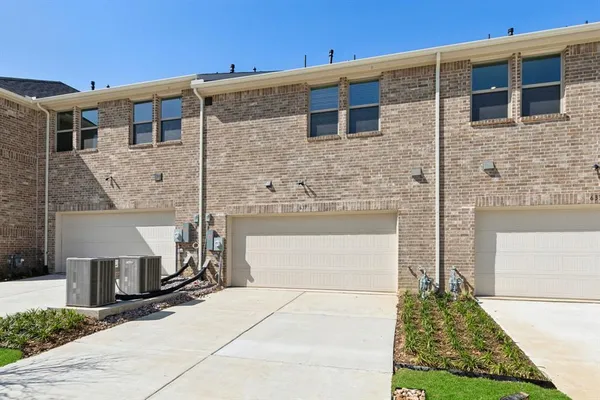 $2,599 | 637 4th Street, Argyle, TX 76226