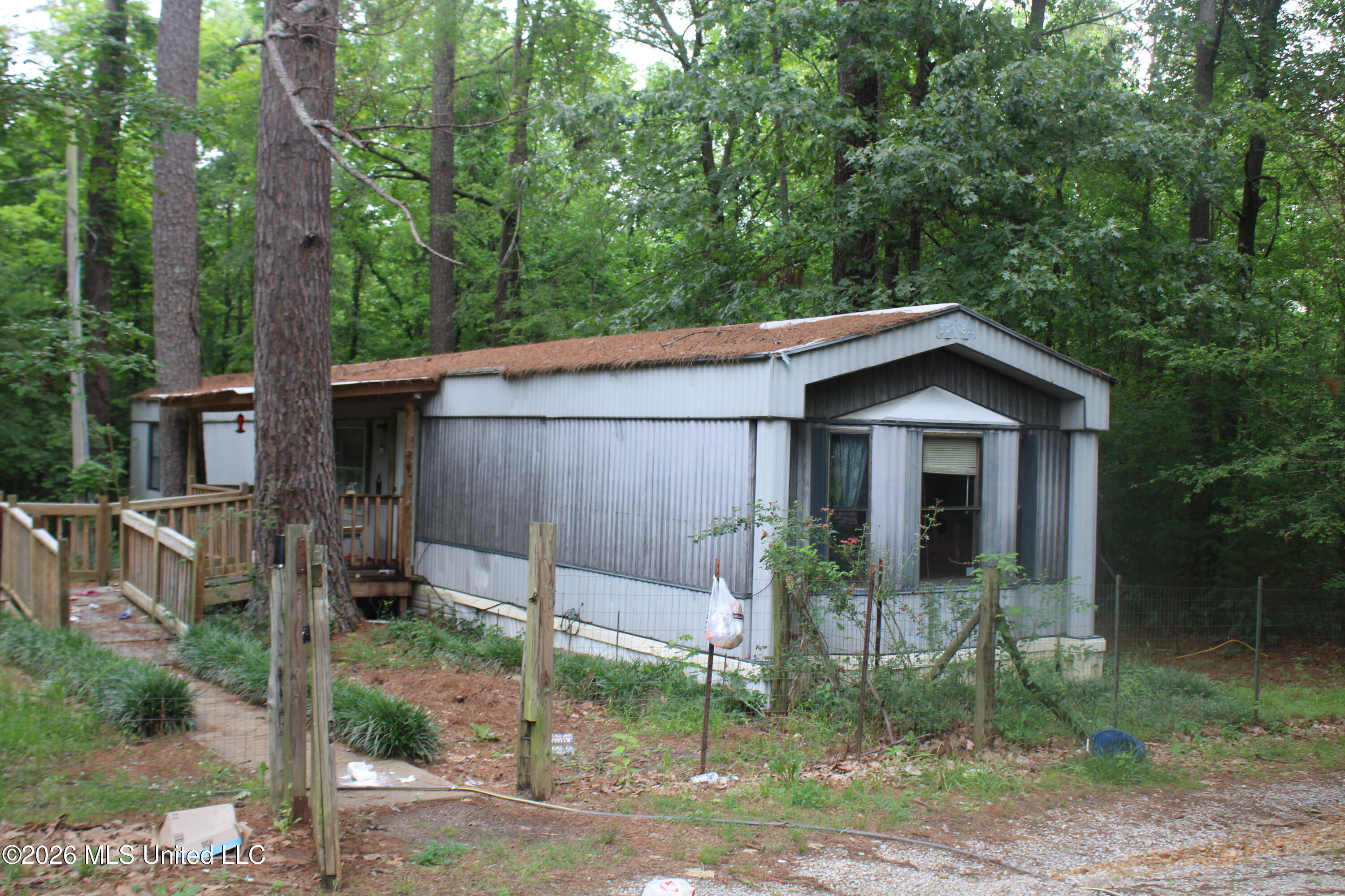 1347 Briscoe Road Holly Springs, MS 38635 - Photo 4 of 20 IMG_7853