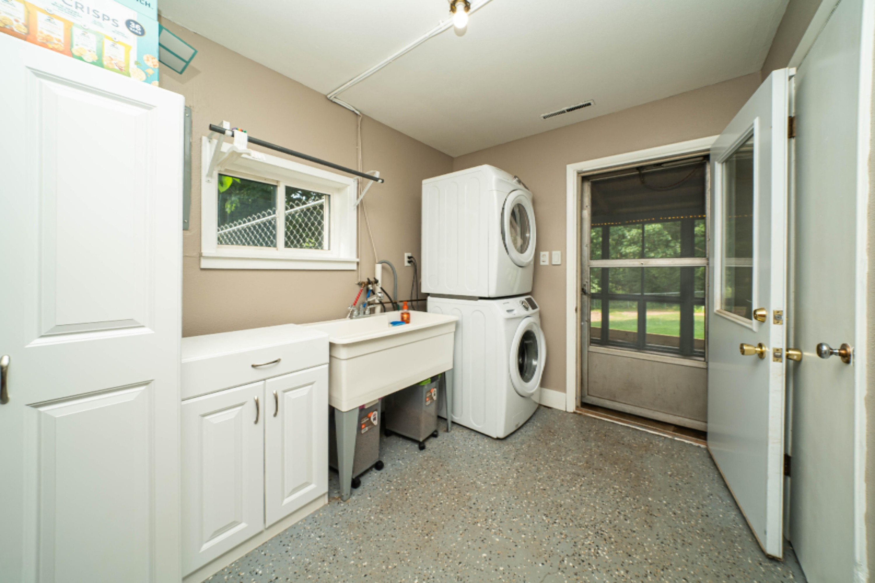 22 Royal Road Springfield, MI 49037 - Photo 16 of 21 22_Royal_16
